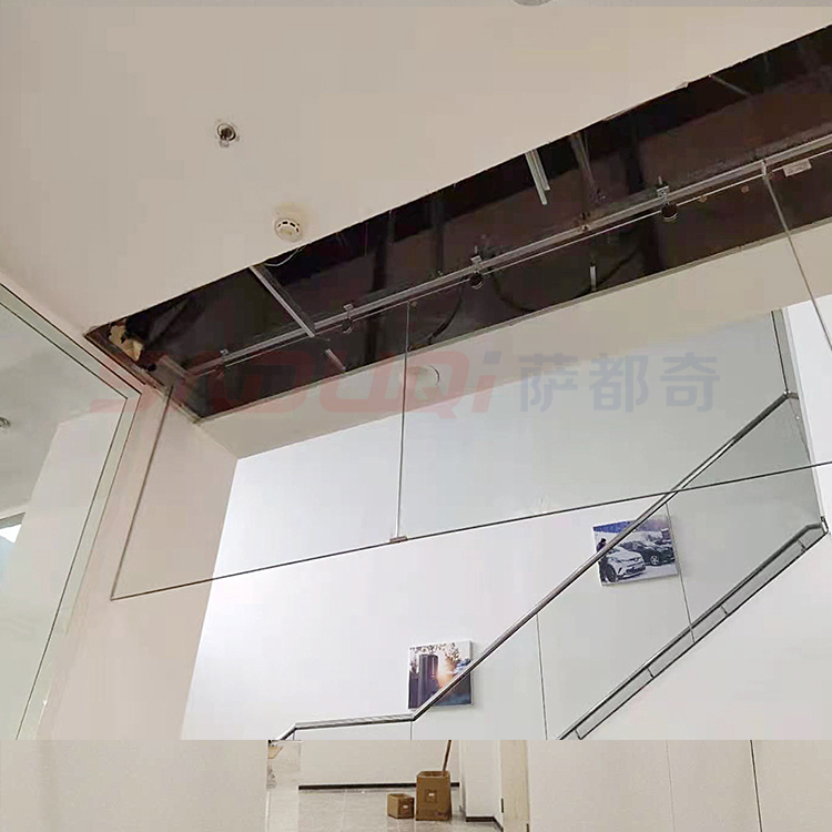 【江蘇擋煙垂壁】防火玻璃擋煙垂壁做多長一塊？